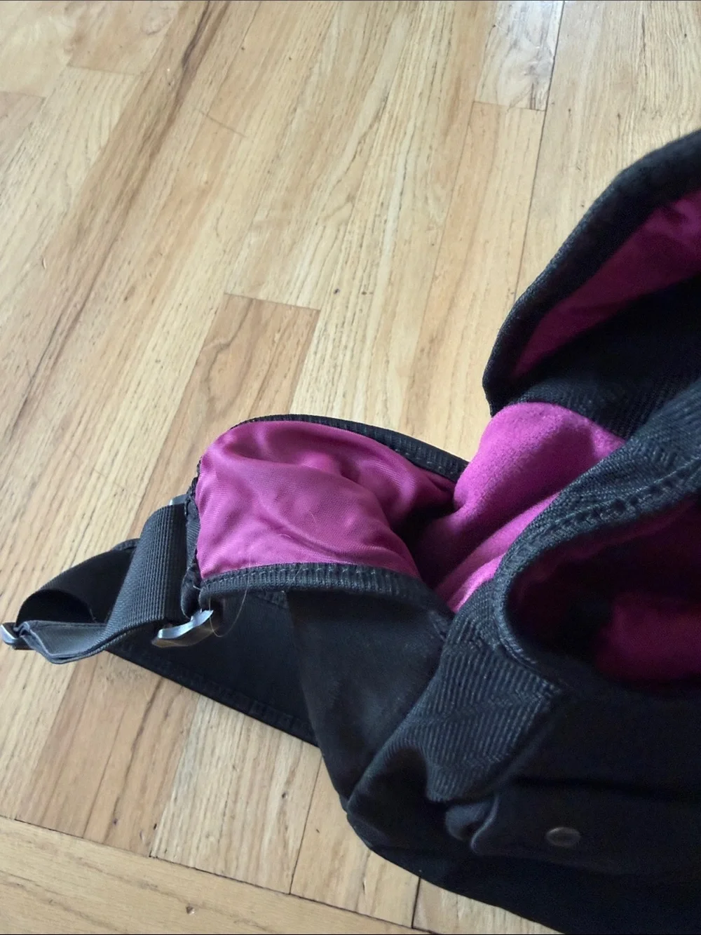 Dakine Black Messenger Bag with Front Flap